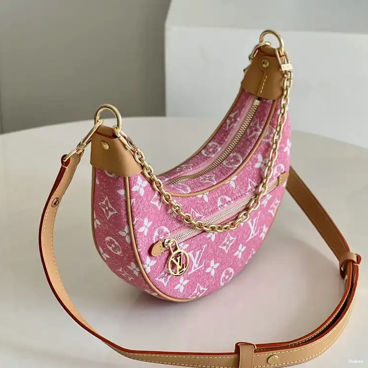 2201YA0007 LV Bag 0630